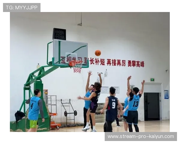 篮球运动促进校园体育发展,培养学生团队合作精神 篮球运动促进校园体育发展,培养学生团队合作精神